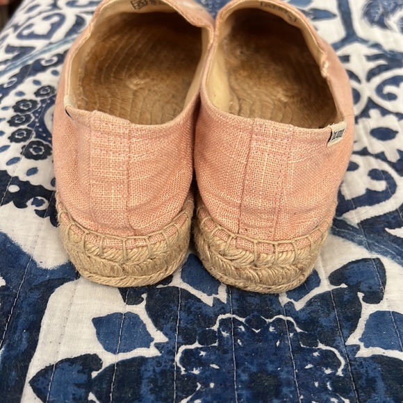 Ciao Bella Shoes - Picture 2 of 6